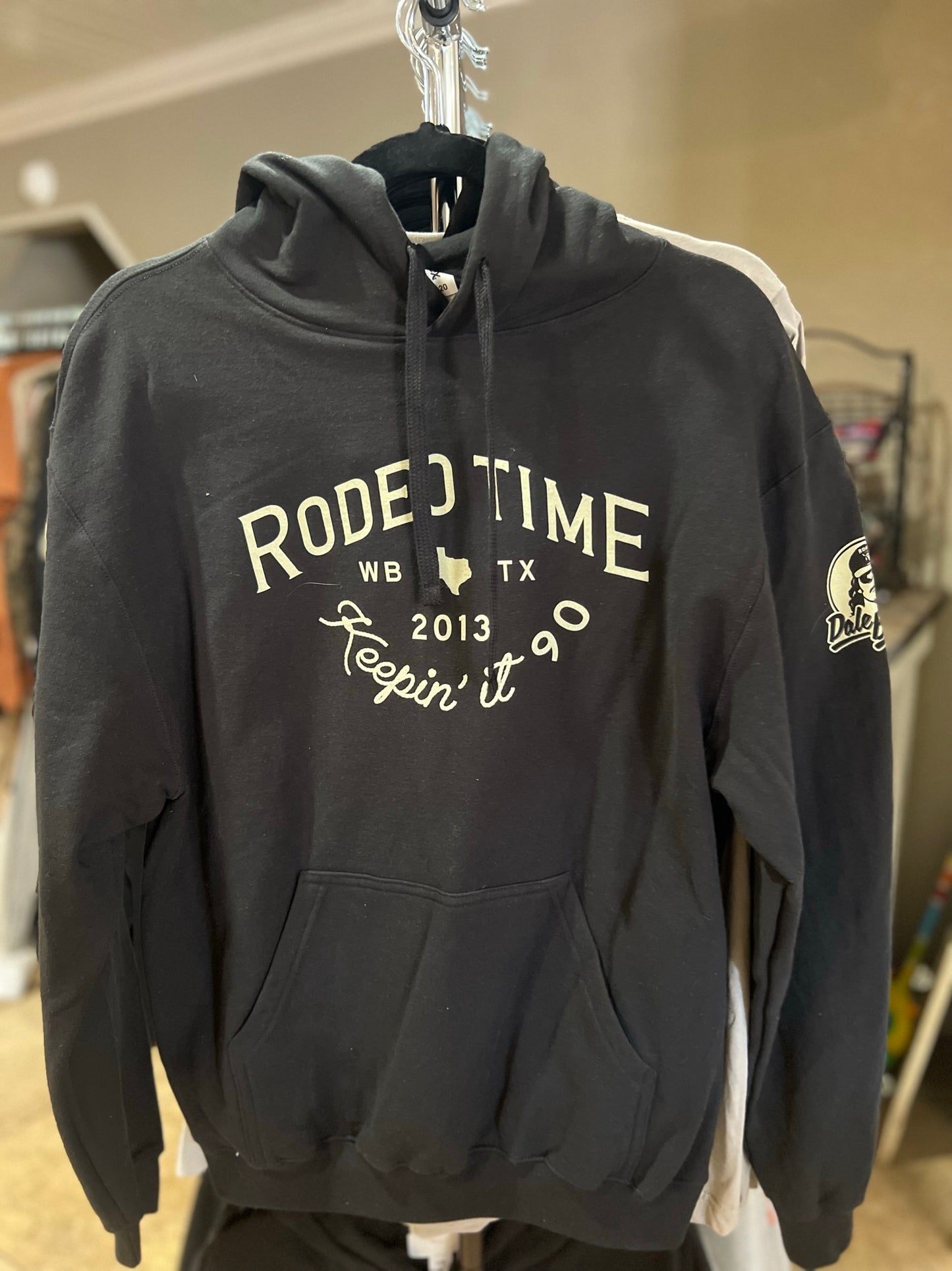 KEEPIN' IT 90 HOODIE