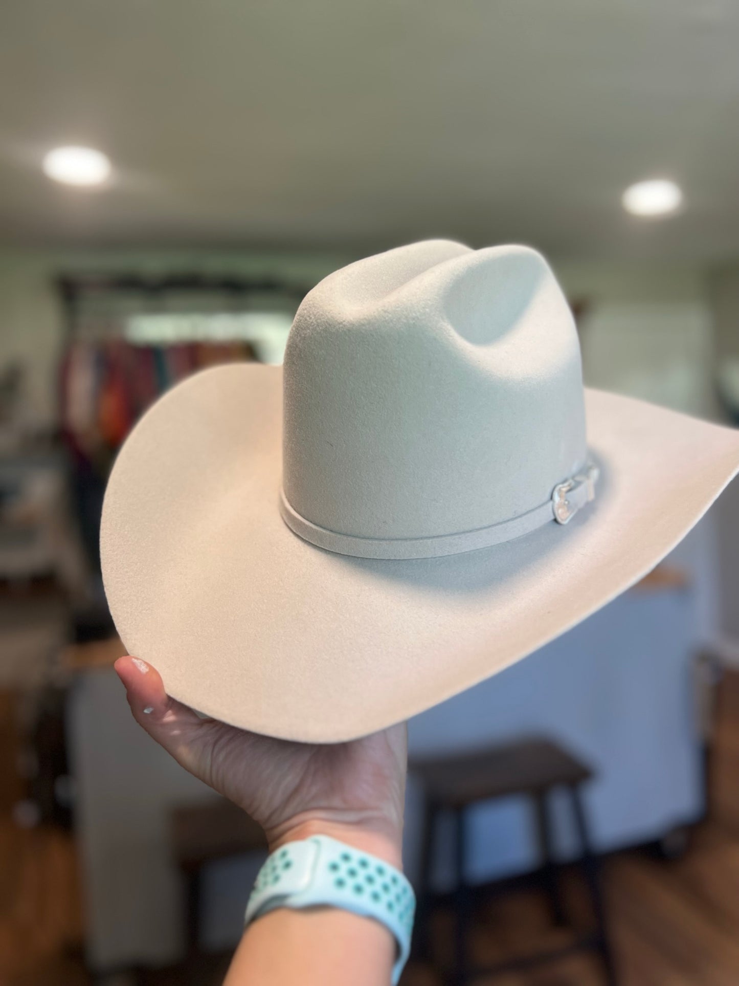 Bailey Lightning 4x Cattleman- Bone